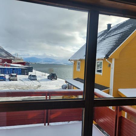 Apartment By The Lakeside Tromsø Esterno foto