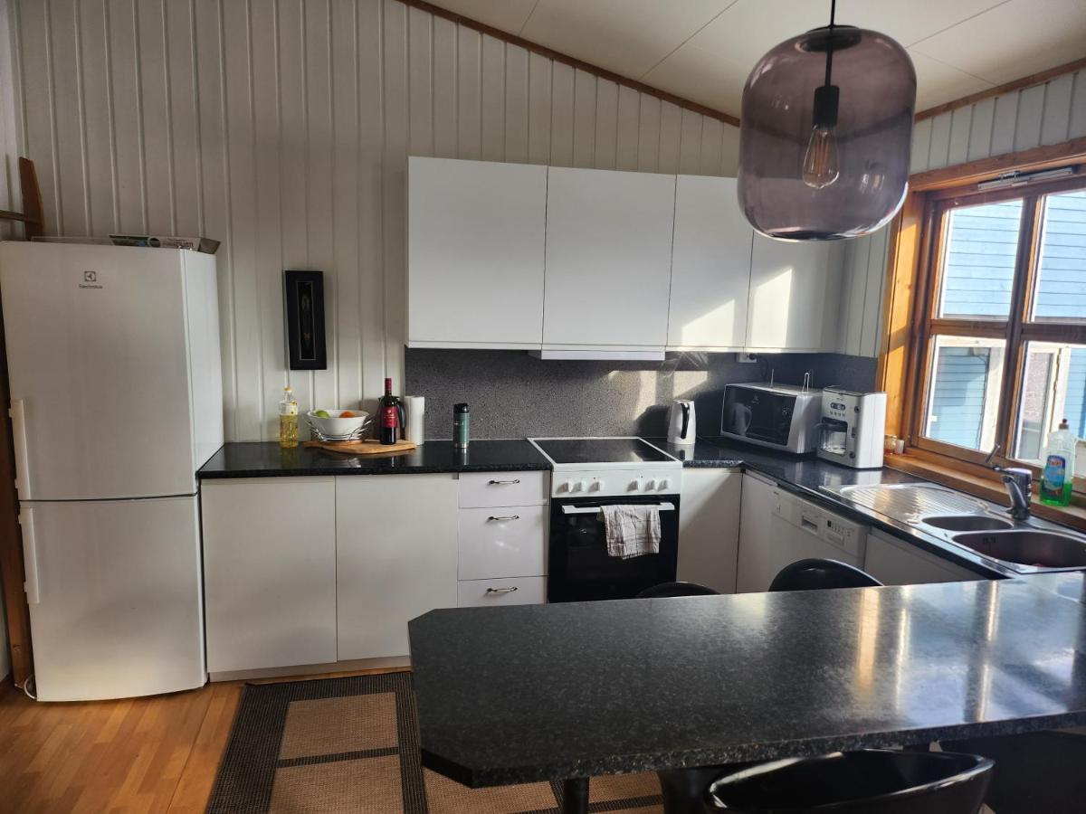 Apartment By The Lakeside Tromsø Esterno foto